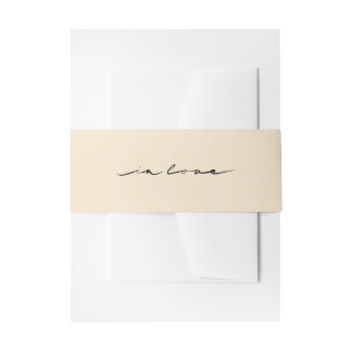 Handlettered "In Love" Script Trouwkaart Uitnodigingen Wikkel