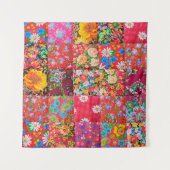Handmade patchwork quilt with floral pattern as ba wandkleed (Voorkant)