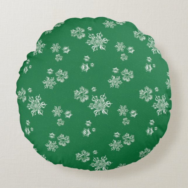 Handmade Snowflake Flurries - Bright Green & White Rond Kussen (Voorkant)