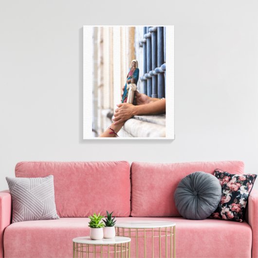 Hands of Devotion Canvas Afdruk (Insitu (Woonkamer))