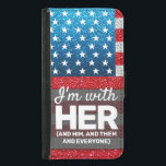 Hands Off I'm beroemd gemaakt door Her LGBTQ Ameri<br><div class="desc">"Ik ben met haar, en met hem, en zij, en iedereen." Patriottisch rood wit en blauw Amerikaanse vlag gebruikt digitale glitter om trots te shows. Dank u voor het steunen van de Hands Off beweging en het staan in deze strijd voor burgerrechten. Geboren uit frustratie, veerkracht en vastberadenheid, staan mensen...</div>