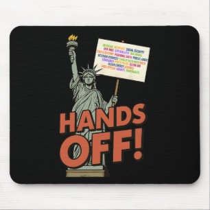 Hands Off Protest 5 april Anti Trump Standbeeld Va Muismat