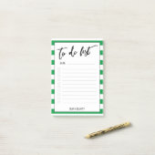 Handschrift om te doen lijst groene strepen, gevoe post-it® notes (Op bureau)