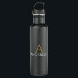 Handsome Black Modern Gold Monogram Initiaal Waterfles<br><div class="desc">Handige zwarte,  moderne goudmonogram Initiaal personaliseer roestvrijstalen waterflesje. Deze sjabloon maakt het voor u gemakkelijk om het initiaal aan te passen en tekst te noemen.</div>