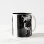 Handsome Pug Tweekleurige Koffiemok (Voorkant rechts)