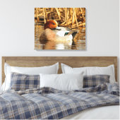 Handsome Stranger Eurasian Wigeon Duck aan de Pond Canvas Afdruk (Insitu (Slaapkamer))