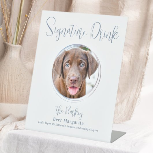 Handtekening Drink Modern Dusty Blue Dog Pet Weddi Reclamebord Met Voetstuk