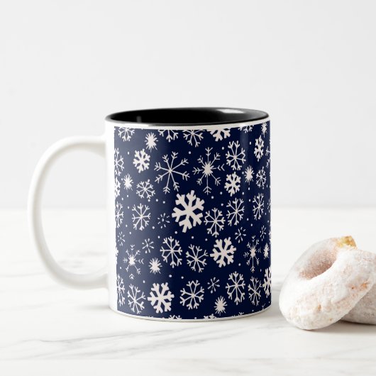 Handtekening snowflake Blizzard met Navy Classic B Tweekleurige Koffiemok (Met donut)