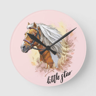 Handtekenpaard met planten gooien kussens ronde klok