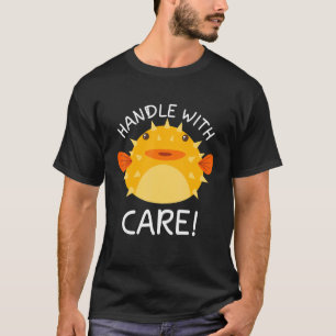 Handvat met zorg kogelvis kogelvis kogelvis t-shirt