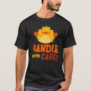 Handvat met zorg kogelvis kogelvis kogelvis t-shirt