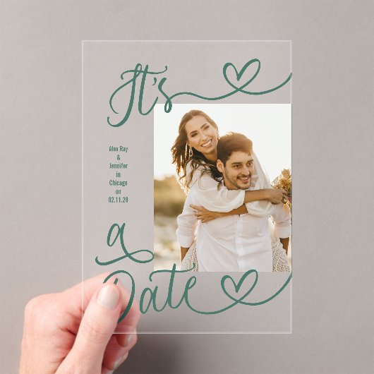 Handwritten Green Heart It's A Date Photo Wedding Acryl Uitnodigingen (Insitu (Draagbaar))