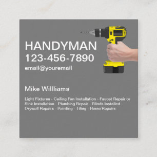 Handyman die een de handhulpmiddel van de machtsbo vierkante visitekaartje
