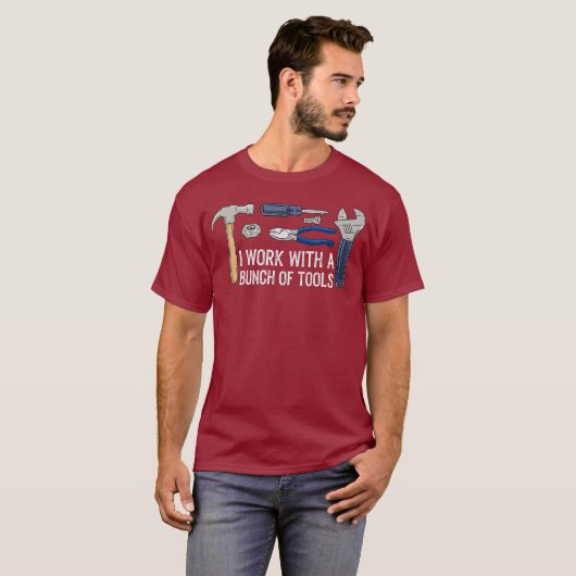 Handyman Mannen Elektricien Gift Hardware Reparati T-shirt (Voorkant volledig)