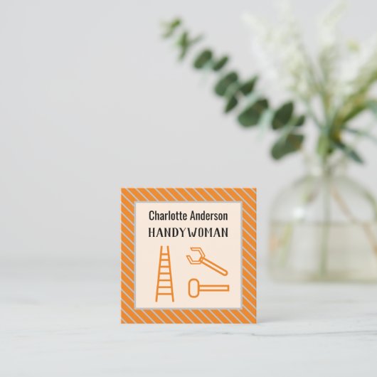 Handywoman Modern Oranje  QR-code Vierkante Visitekaartje (Staand voorkant)