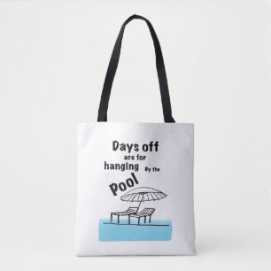 Hangen bij het zwembad tote bag