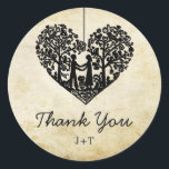 Hangen Collectie van het Hart Tree Vintage Wedding Ronde Sticker<br><div class="desc">Deze trouwstickers zijn voorzien van een romantische hangende boom, die binnenkort man en vrouw zal zijn, die in de vorm van een hart gekerfd is. De effect achtergrond maakt deze stickers perfect voor om het even welk paar dat een romantische antiek bruiloft plant. Deze stickers kunnen gemakkelijk worden aangepast aan...</div>