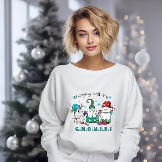 Hangen met mijn winter kabouters t-shirt