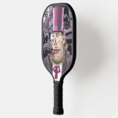 Hangend met Hyde pickleball paddle (Links)