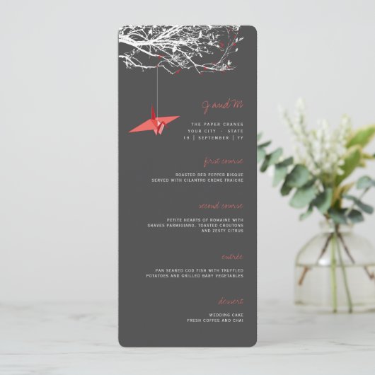 Hangend rood papier kraan op vertakking Aziatische Menu (Staand voorkant)