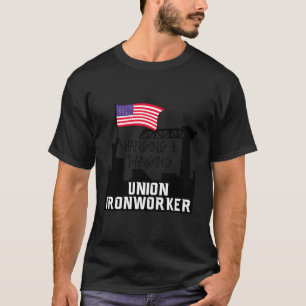 Hangende en knallende Union Iron Worker T-shirt