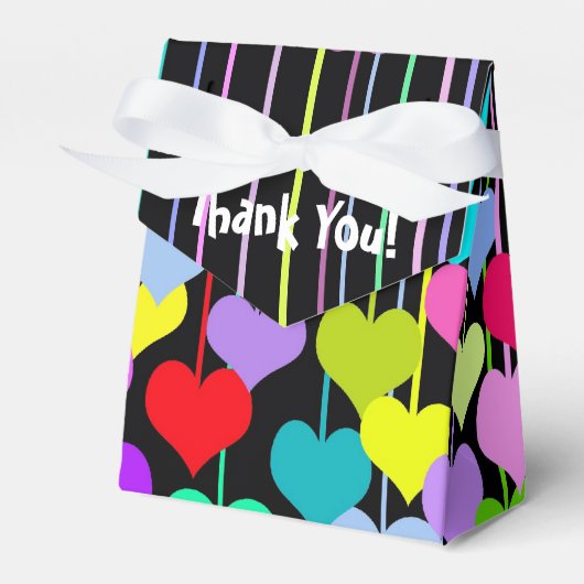 Hangende harten op zwart bedankdoosjes (Voorkant Zijde)