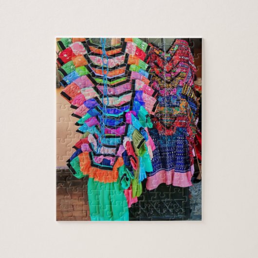 Hangende jurken markt kraam legpuzzel (Verticaal)