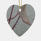 hangende voet klimmende lijsten voetspeelzand keramisch ornament (Links)