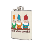 Hangin met mijn gnomen heupfles (Links)