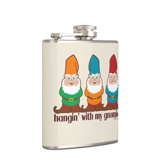 Hangin met mijn gnomen heupfles (Rechts)