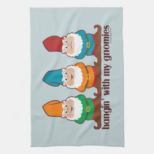 Hangin met mijn gnomen theedoek (Verticaal)