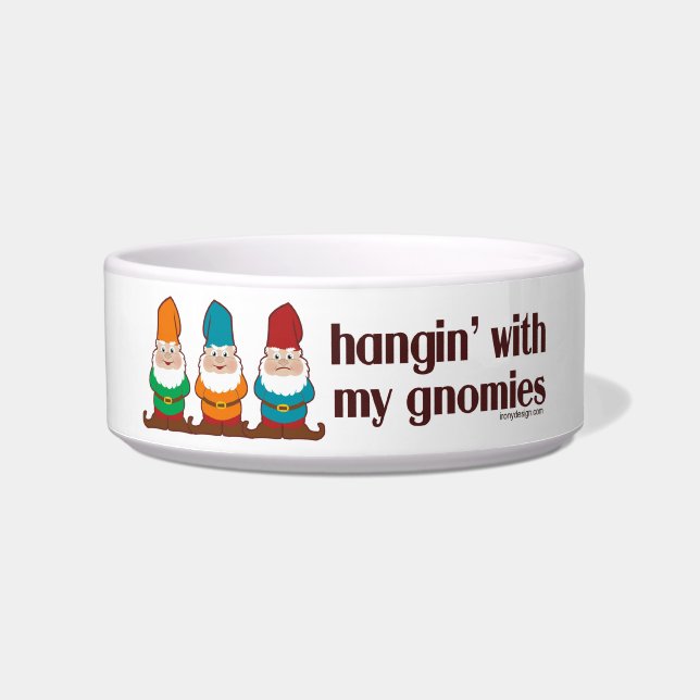 Hangin met mijn gnomen voerbakje (Voorkant)