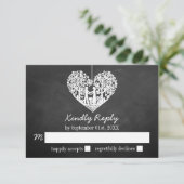 Hanging Heart Tree Chalkboard Wedding RSVP (Staand voorkant)