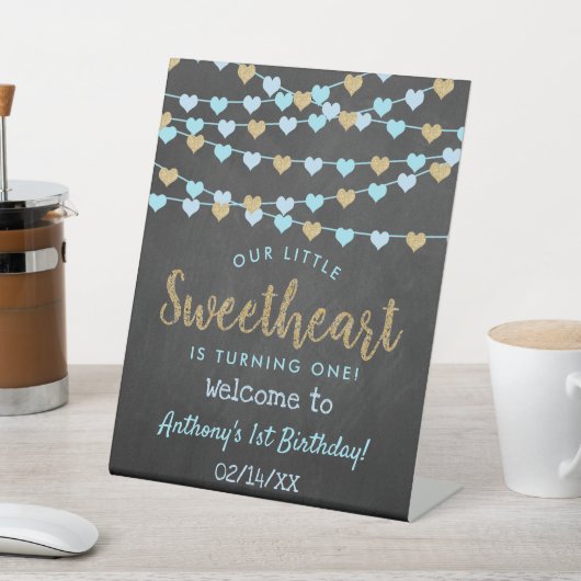 Hanging Love Hearts Sweeat Birthday Welkom Reclamebord Met Voetstuk (Insitu)