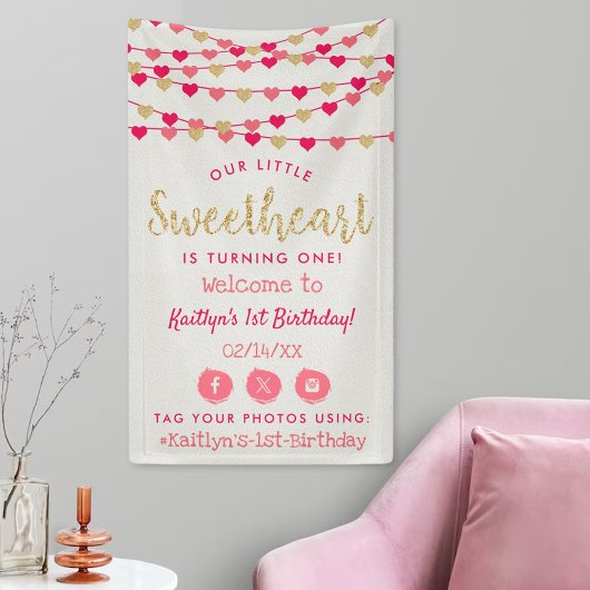 Hanging Love Hearts Sweetheart Birthday Welcome Spandoek