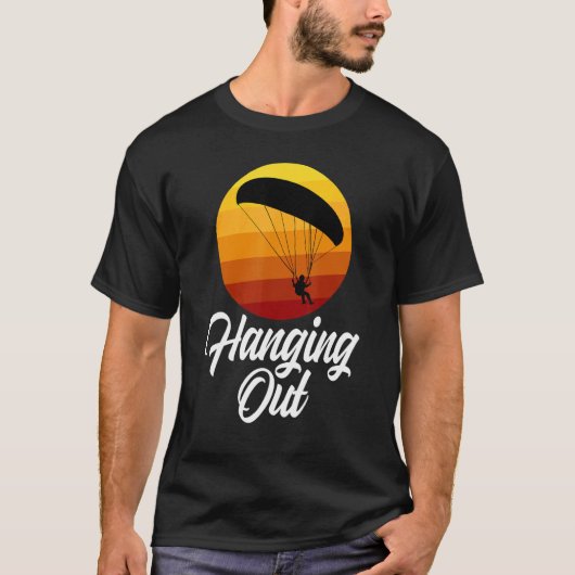 Hanging Out Retro Women Paraglider Adventure 1 T-shirt (Voorkant)