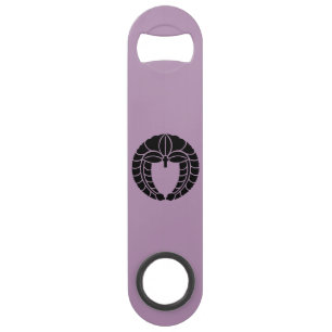 Hanging wisteria speed flessenopener