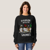 Hangin's met mijn Gnomen Drie Gnomes Kerstmannen Trui (Voorkant volledig)