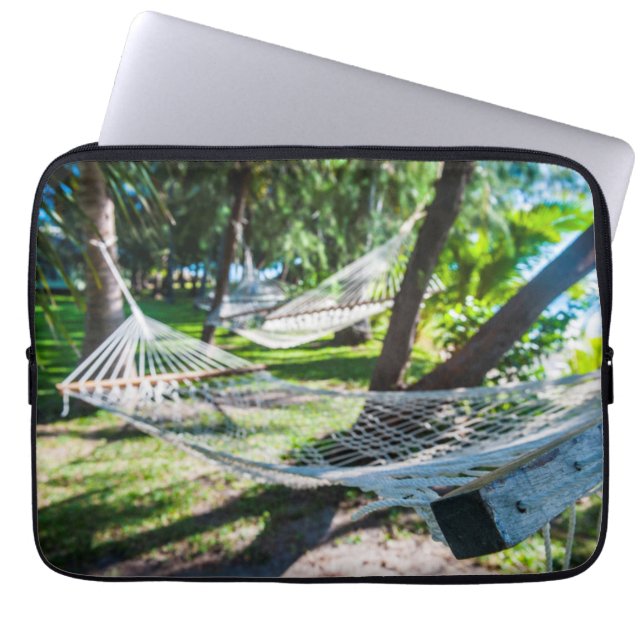 Hangmat op het strand, Fiji Laptop Sleeve (Voorkant)