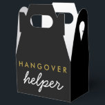 Hangover Helper Wedding Favor w Hashtag Black Gold Bedankdoosjes<br><div class="desc">Hangover Helper Wedding Favor Box met optionele aanpasbare hashtag op de achterzijde in zwart en goud</div>