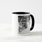 Hanoi Vietnam, Cyclo in Old Hanoi Mok (Voorkant rechts)