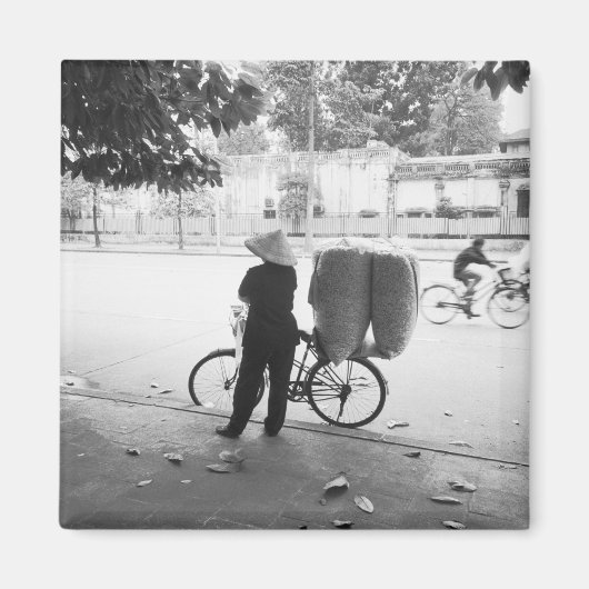 Hanoi Vietnam, Fietsbezorgster (NR) Magneet (Voorkant)