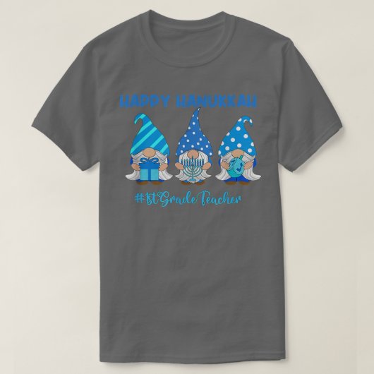Hanukkah 1st Grade Teacher Gnome Chanukkah Menorah T-shirt (Design voorkant)