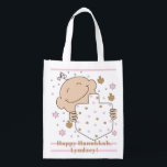 Hanukkah Baby Girl Canvas tas Boodschappentas<br><div class="desc">Happy Baby Girl, witte 2-zijdige tas. Alle ontwerpelementen kunnen worden bewerkt. Alle bewerkbare tekst kan worden verwijderd en vervangen door uw eigen bericht. Gebruik uw favoriete lettertype, kleur, grootte en stijl. Gelukkige Chanoeka/Chanoeka! Stijl: Herbruikbare Tas Ga groen en red de planeet met onze herbruikbare boodschappentas! Gemaakt met een lichtgewicht polyester...</div>