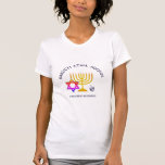 Hanukkah Blessings | BARUCH ATAH ADONAI | Hebrew T-shirt<br><div class="desc">Modern, stijlvol HANUKKAH BLESSINGS T-shirt. Ontwerp shows van een goudkleurige MENORAH met veelkleurige STAR OF DAVID en zilvergrijs DREIDEL. Bovenaan staat een gebogen tekst die zegt BARUCH ATAH, ADONAI (Gezegend zijt Gij, O God) en onder de tekst lezen HANUKKAH ZEGENINGEN. ALLE TEKST IS , zodat u kunt personaliseren met uw...</div>