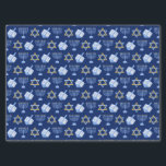 Hanukkah Blue Menorah Dreidel Pattern Chanukah Tissuepapier<br><div class="desc">Prachtige Hanukkah-tissuepapier in  blauw met een cool patroon van de judaïsme ster,  droomd voor leuke Chanoekampen en de joodse menorah voor de feestdag.</div>
