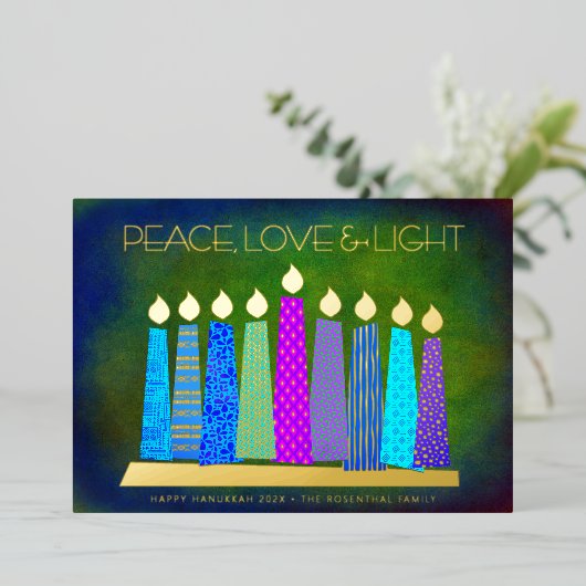 Hanukkah Candles Peace Love Light Green Real Gold Folie Feestdagenkaart (Staand Voorkant)