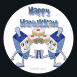 Hanukkah Dancing Dreidels en Jelly Doughnuts Ronde Sticker<br><div class="desc">U bekijkt het Lee Hiller Design Collectie van Home en Kantoor Decor,  Apparel,  Gifts en Collectibles. De Design zijn onder meer Lee Hiller Photography en Mixed Media Digital Art Collectie. Je kunt haar Natuur fotografie uitzichten op http://HikeOurPlanet.com/ en haar wandelende blog volgen in Hot Springs National Park.</div>