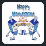 Hanukkah Dancing Dreidels en Jelly Doughnuts Vierkante Sticker<br><div class="desc">Je bekijkt de Lee Hiller-fotografie en het Design-Collectie van Home and Kantoor Decor,  Apparel,  Gifts en Collectibles. De Design zijn onder meer Lee Hiller Photography en Mixed Media Digital Art Collectie. Je kunt haar Natuur fotografie uitzichten op http://HikeOurPlanet.com/ en haar wandelende blog volgen in Hot Springs National Park.</div>