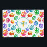 Hanukkah Dreidels Rainbow Waterverf Holiday Gelamineerde Placemat<br><div class="desc">Hanukkah Dreidels Rainbow Waterverf Holiday Pattern. Chanoeka droidels in de waterverf van de regenboog in meerdere kleuren.</div>